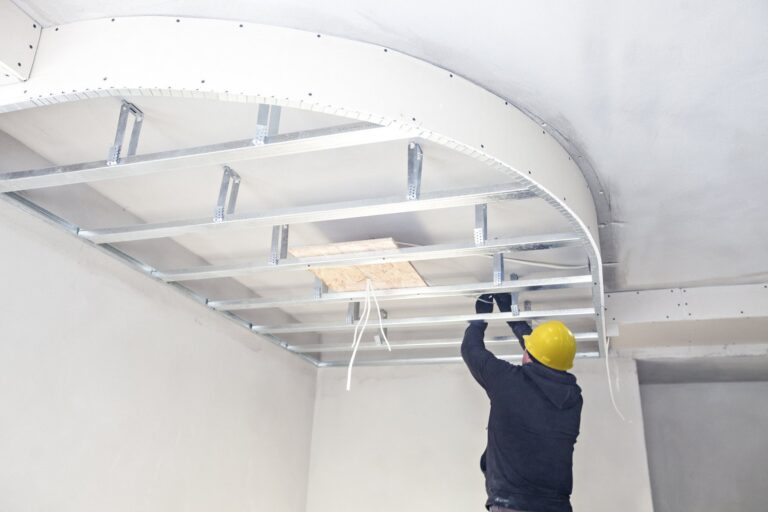 Installation of suspended ceilings