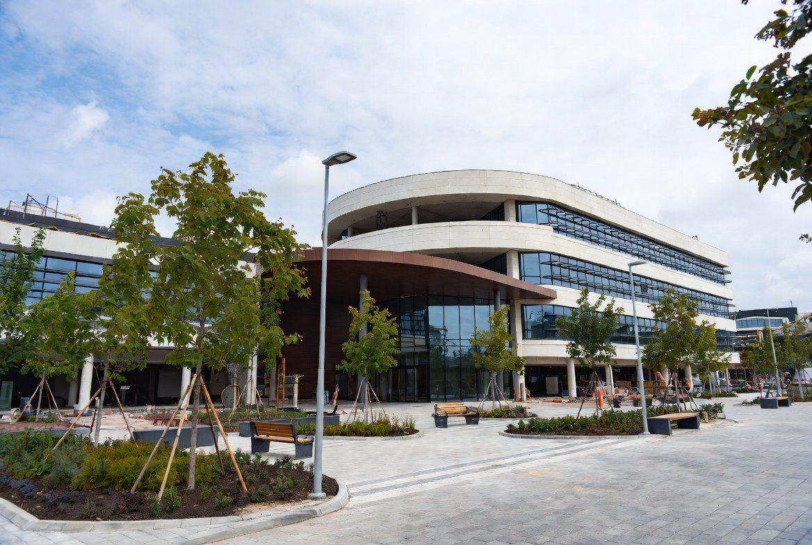 Stroitelstvo Torgovyh Tsentrov